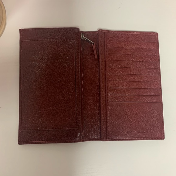 Balenciaga Organizer Wallet, come with original dusk bag and box. - Picture 4 of 12